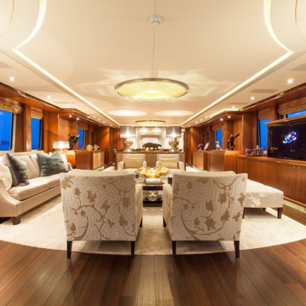 136_1445912676 136_1445912676