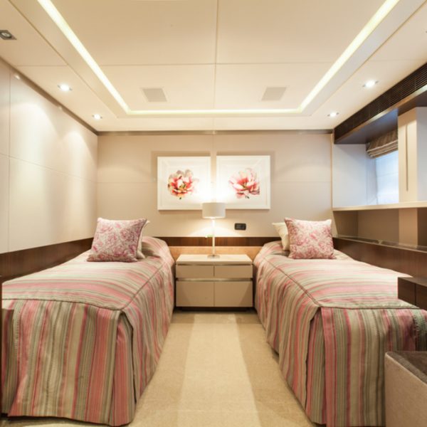 136_9344151226 136_9344151226