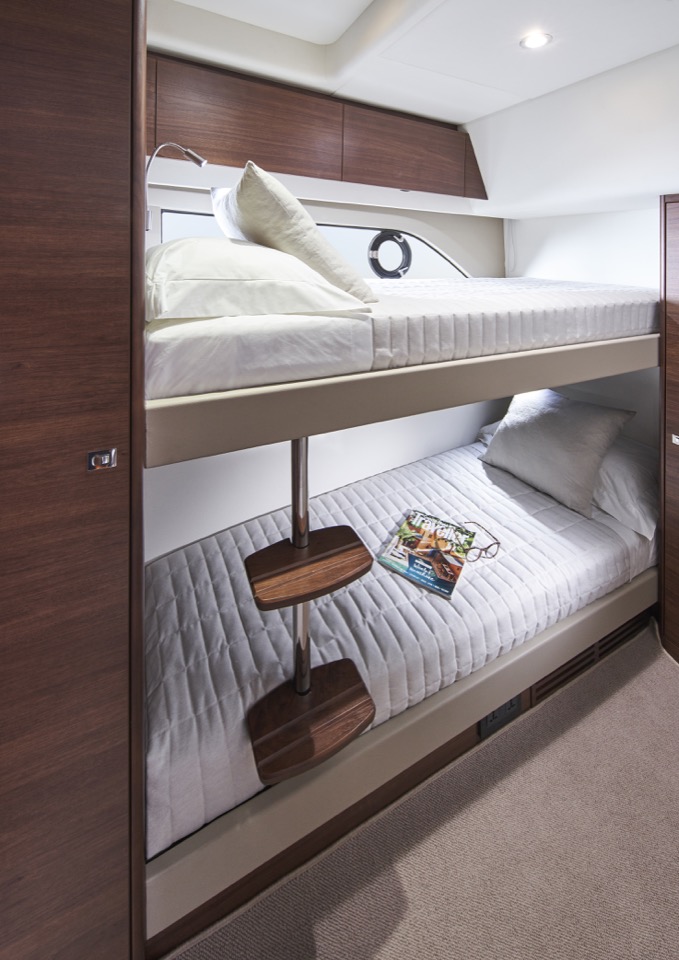 f50-interior-starboard-cabin-walnut-satin