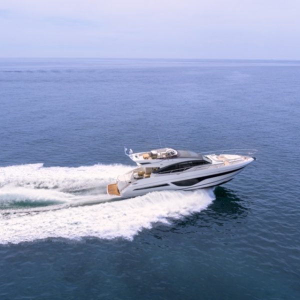s66-exterior-white-hull-01