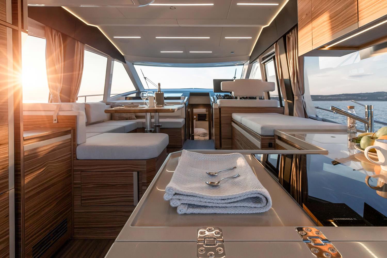 Greenline Yachts 45 Fly. Дооборудование яхты Greenline 45 Fly. Яхта Гринлайн 33. Greenline 48 Fly. Гибрид саней и яхты 4