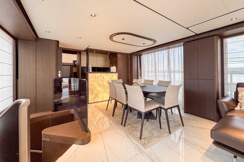 NW Ferretti 860 Savienne-129