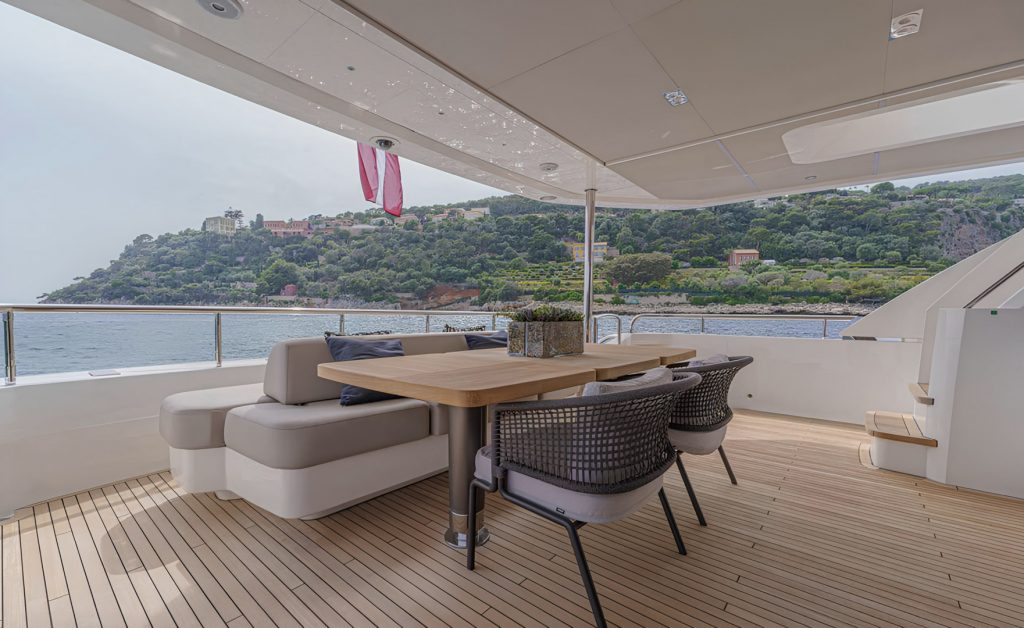 Princess-35M-Avalon-42