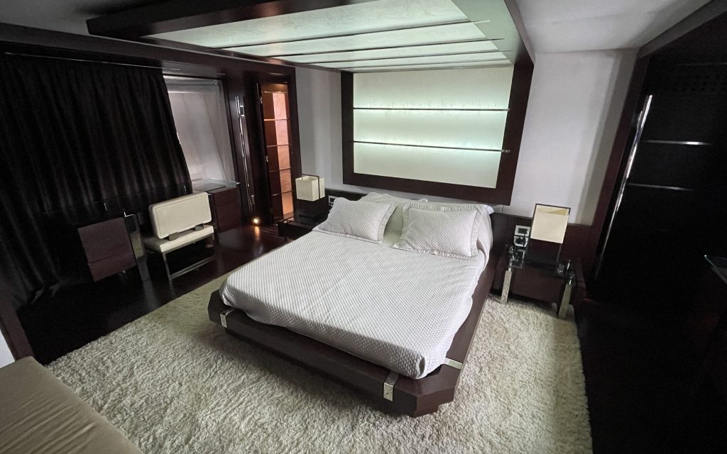 Azimut 103 SL