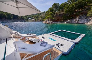AZIMUT GRANDE 27 METRI