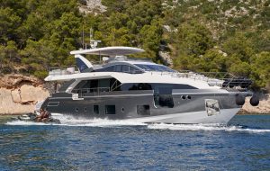 AZIMUT GRANDE 27 METRI
