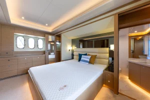 Selene 64 Ocean Explorer