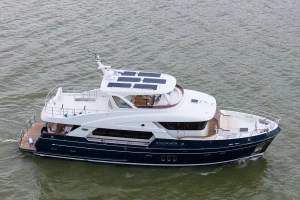 Selene 64 Ocean Explorer