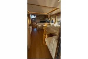 Selene 64 Ocean Explorer