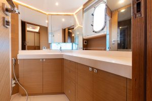 Selene 64 Ocean Explorer