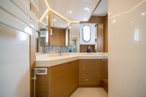 Selene 64 Ocean Explorer