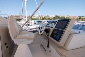 Azimut 64
