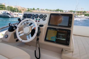 Azimut 64
