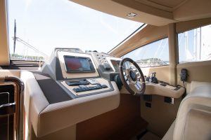 Azimut 64