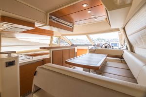 Azimut 64