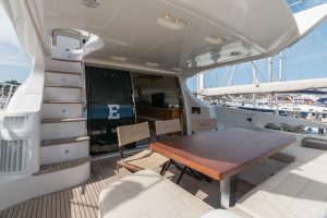Azimut 64