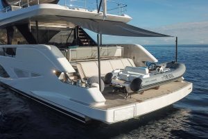 Ferretti Infynito 80